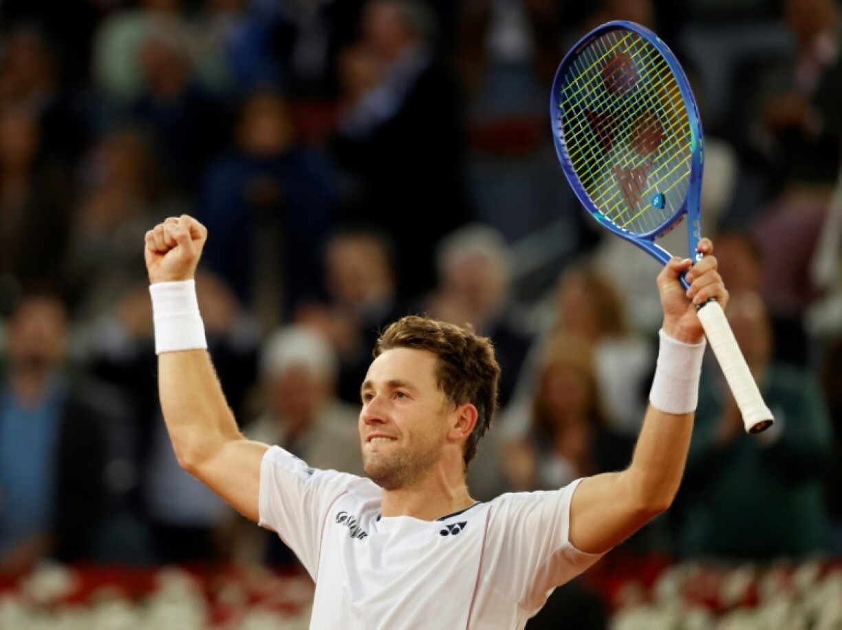Norway's Casper Ruud celebrates winning against Britain's Jack Draper in the Madrid Open final