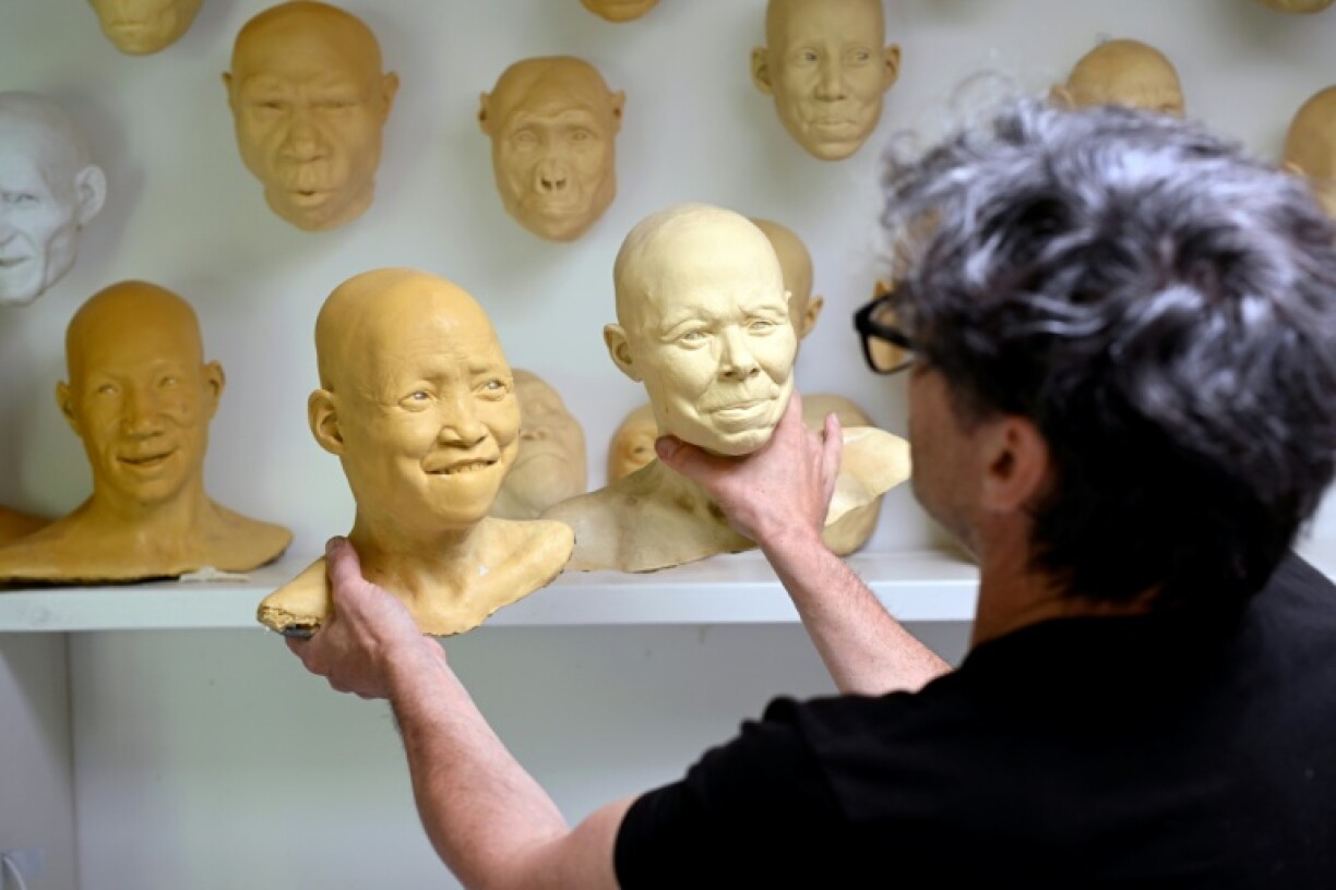 Dutch artist Alfons Kennis displays the bust mould of Mos'anne
