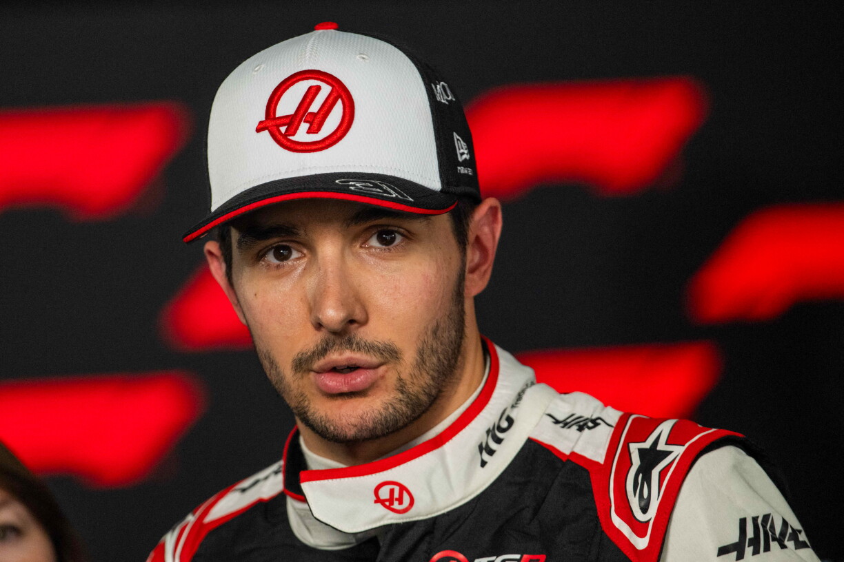 Den Esteban Ocon muss sech no aneren Alternativen ëmkucken.