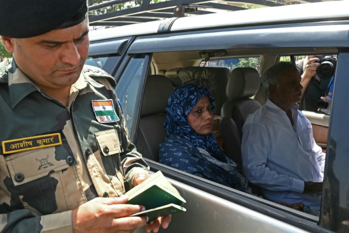 Analysts say any military response by India against Pakistan after the deadly Kashmir attack would be ill-advised