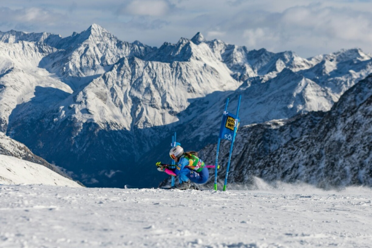 USA's Paula Moltzan en route to victory in the giant slalom in Soelden