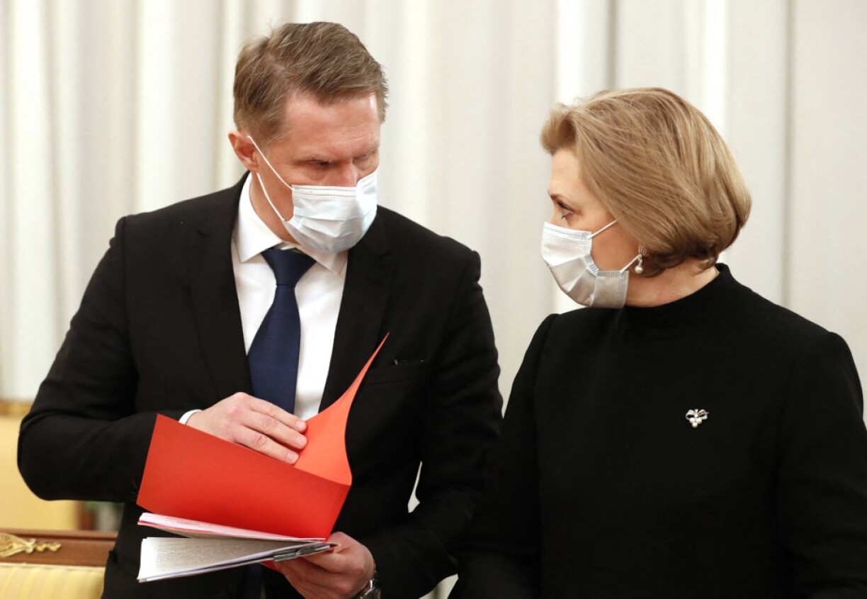 Mikhail Murashko, ministre de la Santé russe et Anna Popova, responsable de l'agence sanitaire russe Rospotrebnadzor