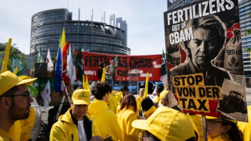 Un rassemblement d'agriculteurs devant le Parlement européen à Strasbourg, le 19 mai 2026