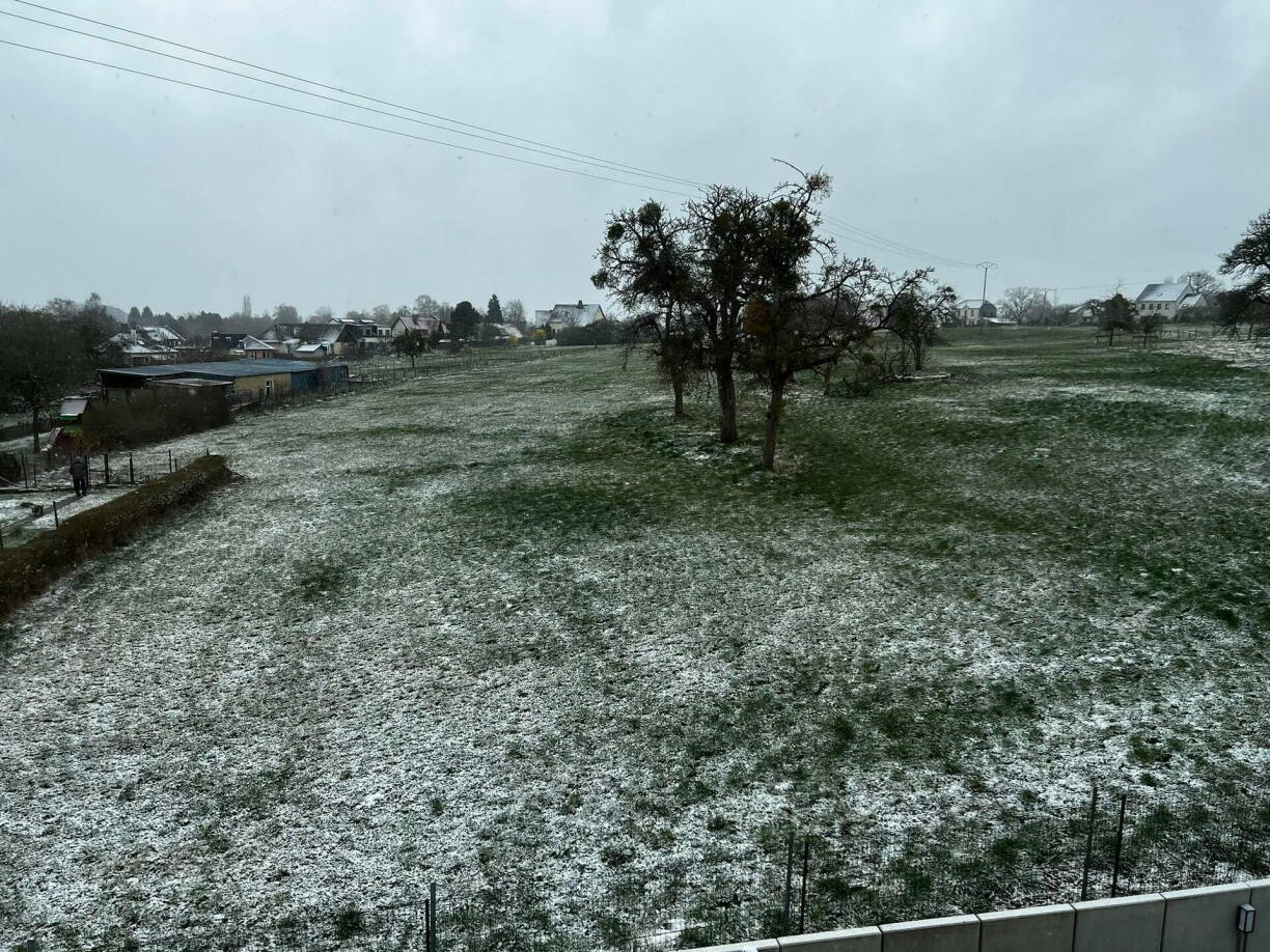Le Luxembourg se réveille sous un léger manteau neigeux ce matin.
