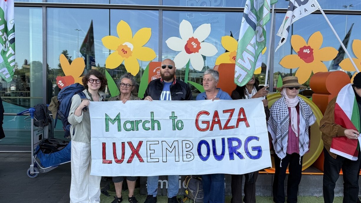 De gauche à droite: Maya German, Georgette Hein, Samuel Taqui, Mira Pinzi, et Lalla Zeineb Bouanani / © Maura Lehmann