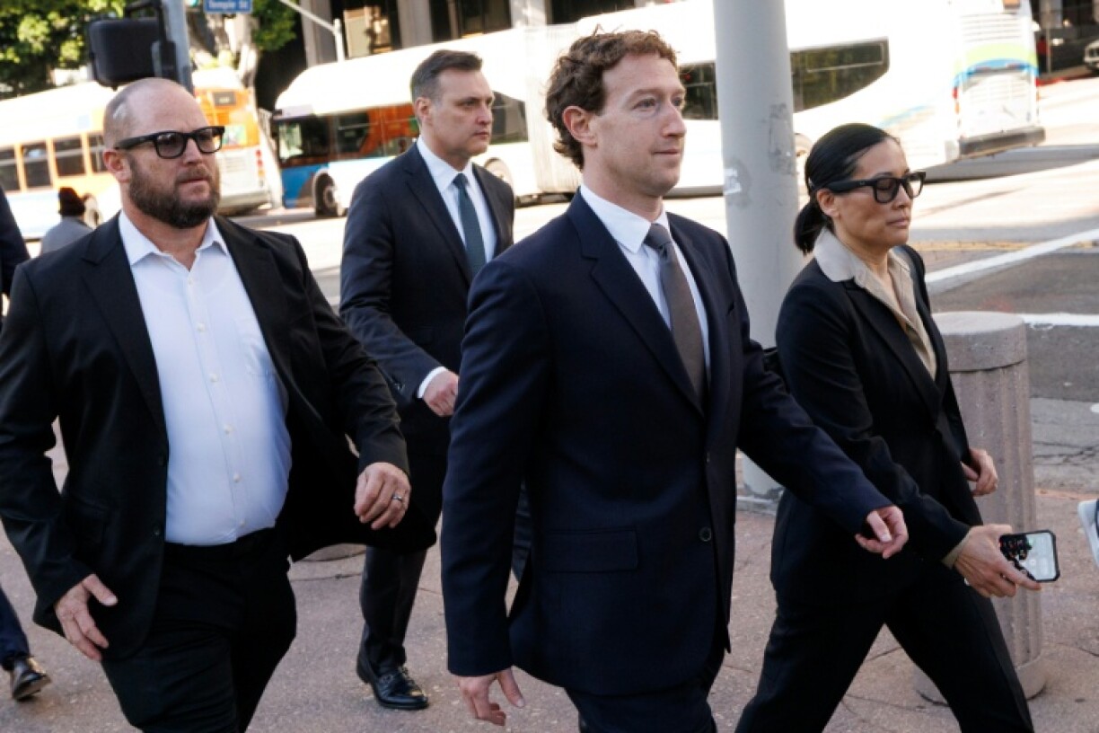 Mark Zuckerberg arrive au tribunal civil de Los Angeles le 18 février 2026