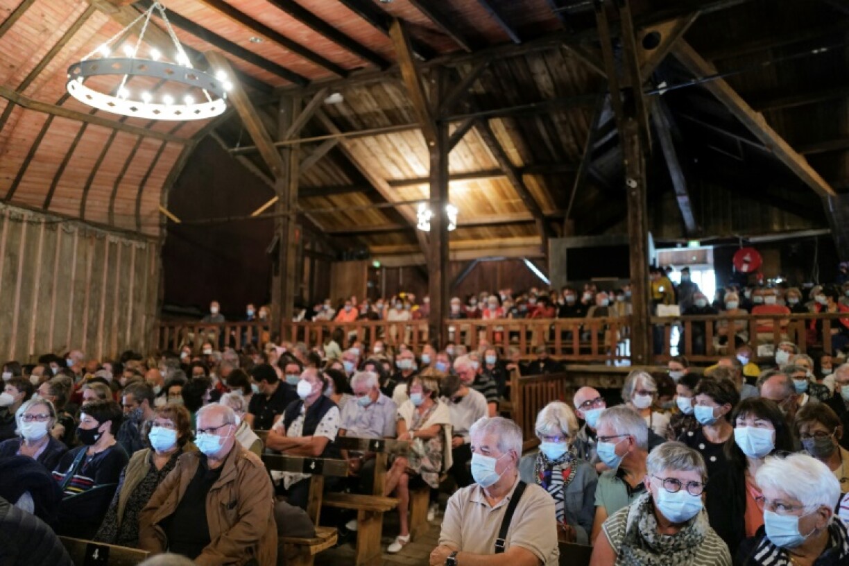 Le public venu assister à l'adaptation théâtrale de