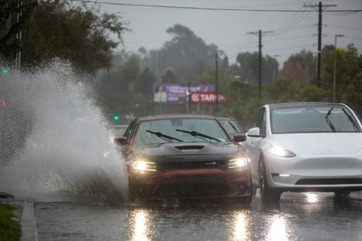 Der US-Bundesstaat Kalifornien bereitet sich auf ein erwartetes schweres Unwetter vor. In Südkalifornien gilt bis Donnerstagmorgen die höchste Alarmstufe. Gouverneur Gavin Newsom rief für mehrere Bezirke den Notstand aus, darunter Los Angeles.