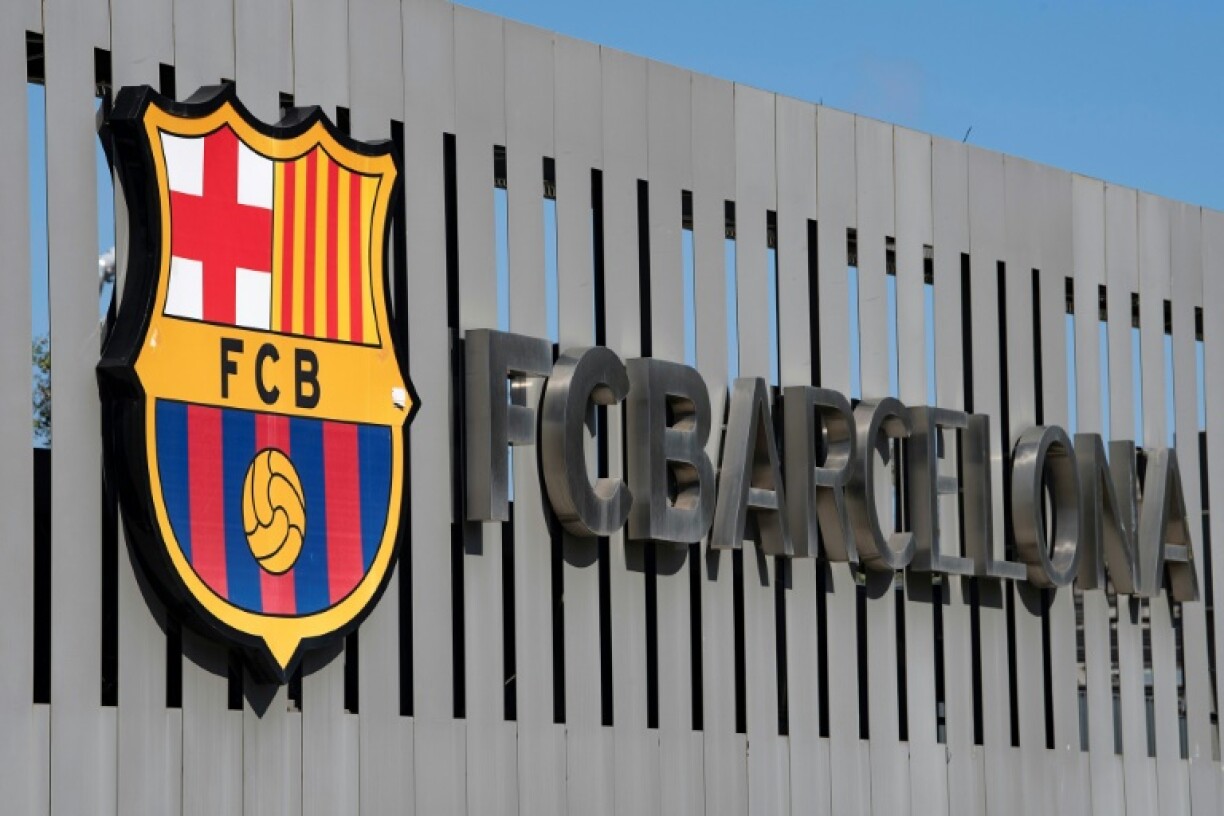 Englué dans une crise financière sans précédent, le Barça dévoile mardi (11h00) les résultats d'un rapport très attendu sur la gestion comptable de son ex-équipe dirigeante, qui a conduit le club à porter plainte pour des soupçons de malversations