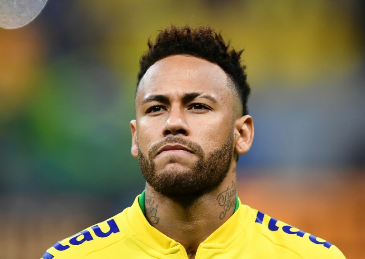 Le Brésilien Neymar s'échauffe avant le match amical face au Qatar le 5 juin 2019