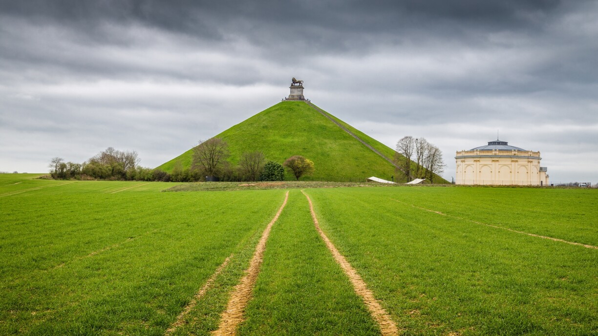 Discover the battle of Waterloo in Belgium.