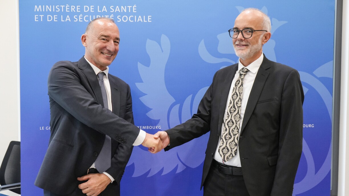 (de g. à dr.) Christian Oberlé, ancien président de la CNS ; José Balanzategui, nouveau président de la CNS.