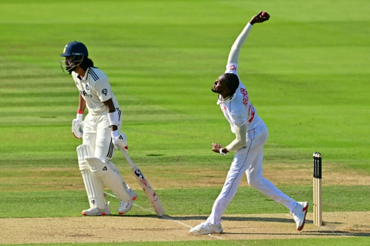 England's Jofra Archer bowls in the third Test against India at Lord's