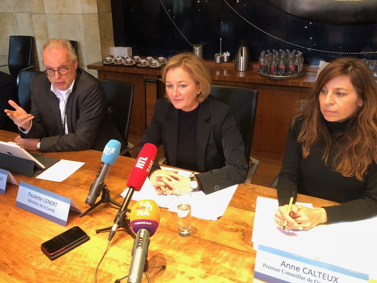 Le Directeur de la Santé Jean-Claude Schmit et la ministre de la Santé Paulette Lenert.