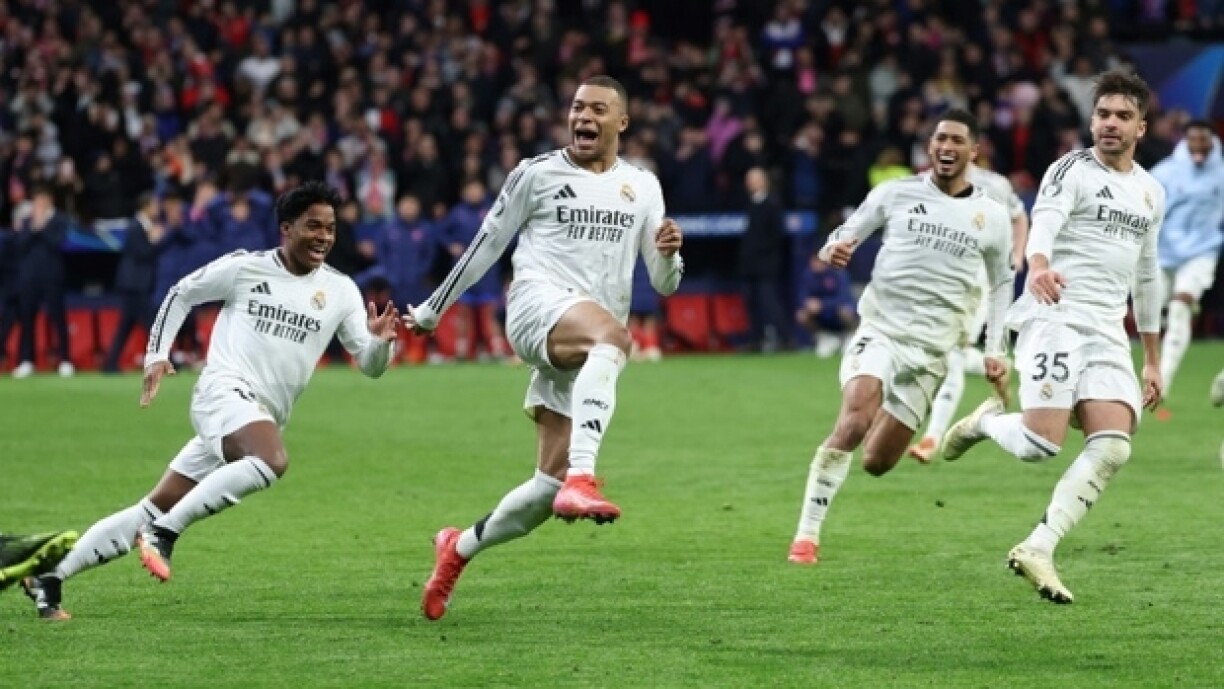 La joie des joueurs du Real après la qualification en quarts de finale aux dépens du voisin Atlético, le 12 mars 2025 au Wanda Metropolitano de Madrid