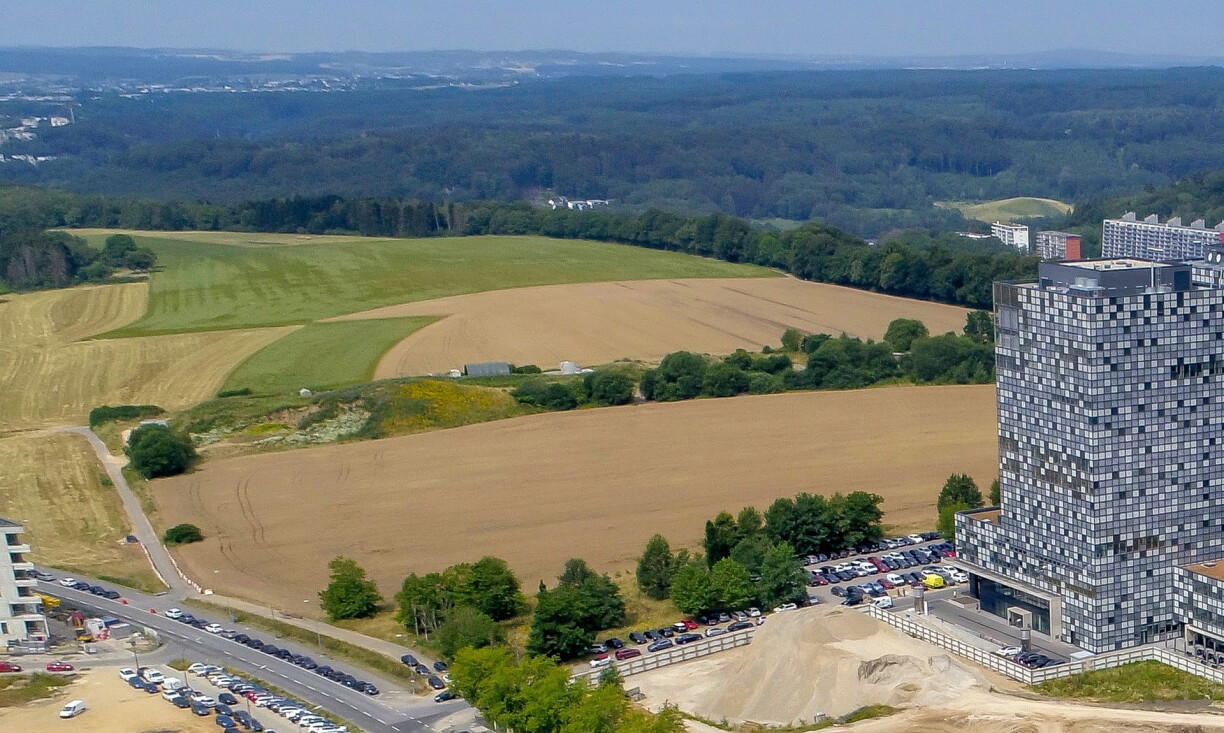 À côté du siège de RTL, la zone du Kuebebierg accueillera des milliers de logements, des établissements scolaires et une nouvelle ligne de tram.