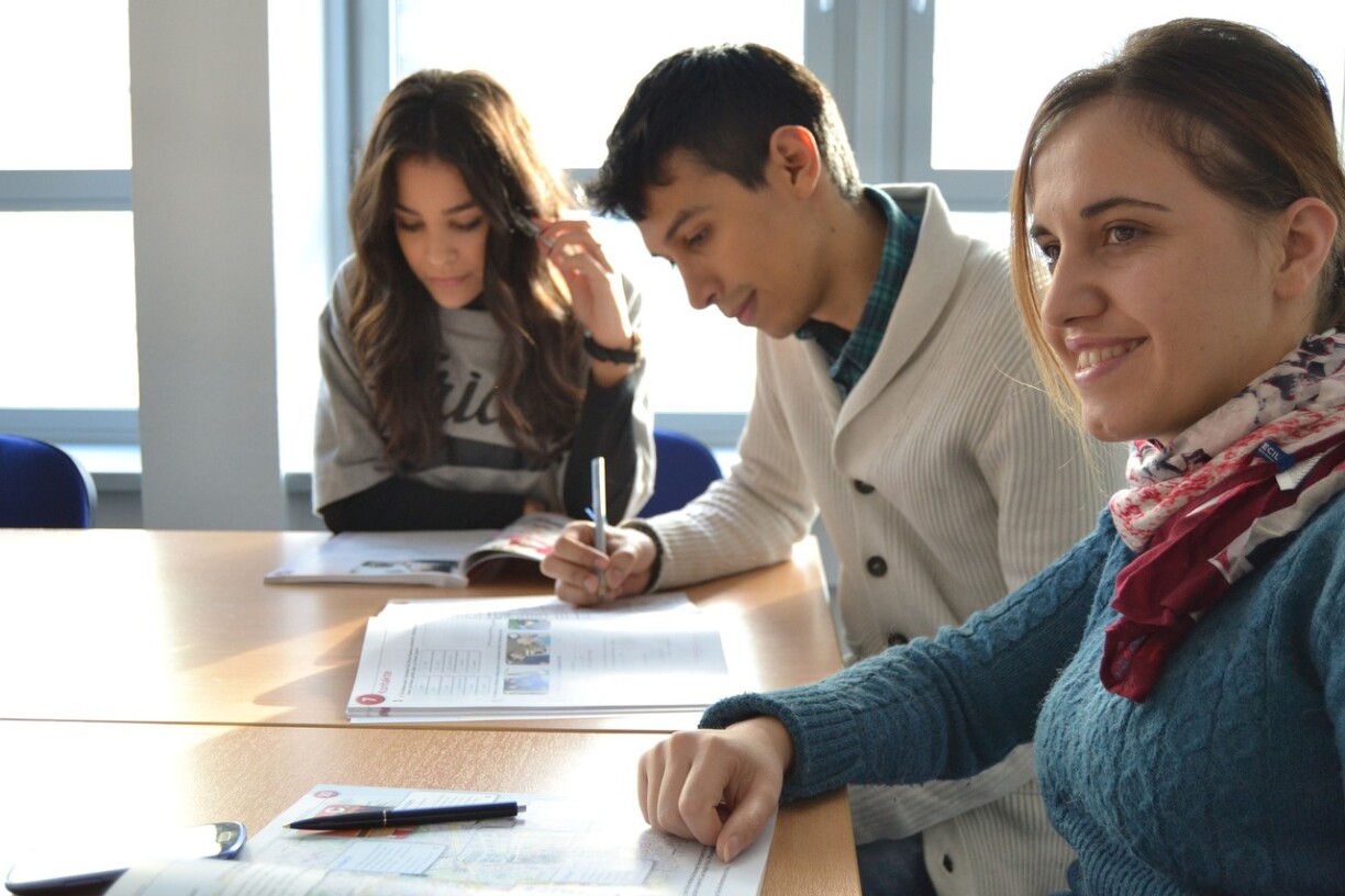 L'octroi de bourses d'études aux étudiants frontaliers était