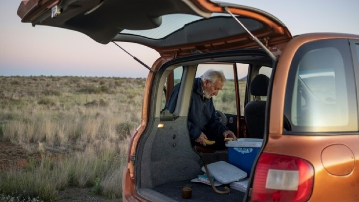 Frans Hugo en tournée de livraison dans le Karoo le 24 novembre 2022