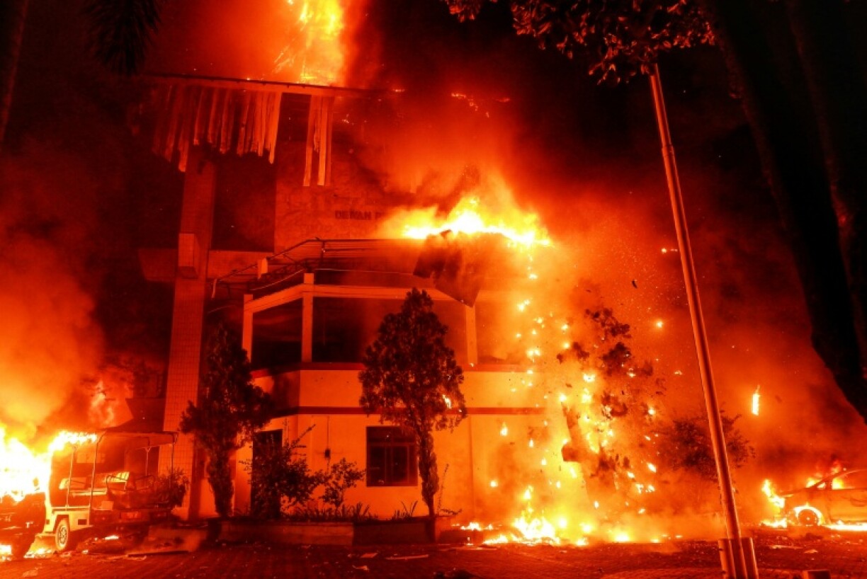 Three people were killed as a result of the fire at the Makassar city council building, its secretary Rahmat Mappatoba said