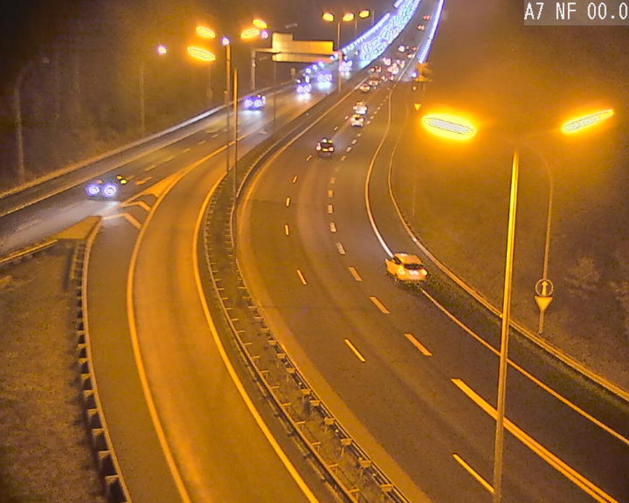 At 7.37am, traffic was significantly slowed down on the A7.