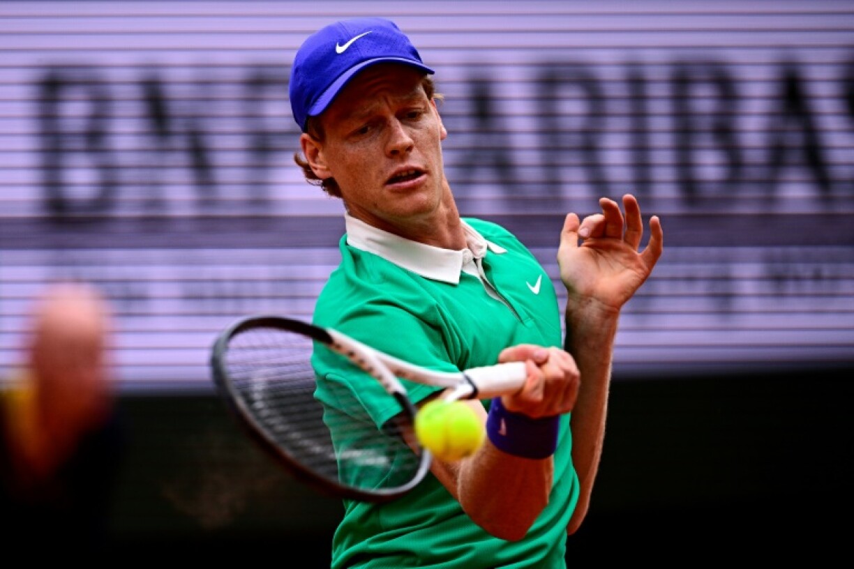 Jannik Sinner warmed up for his French Open quarter-final win by hitting with new French icon Lois Boisson