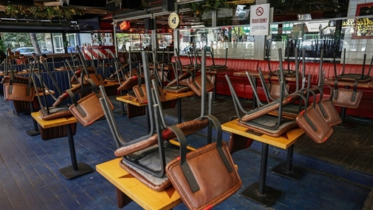 Un bar d'Ankara resté porte close le 2 avril 2025 après un appel au boycott de l'opposition turque