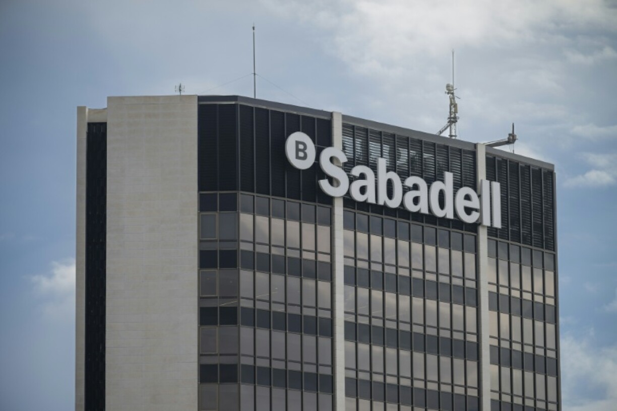 Sabadell's bosses are determined to maintain the independence of Spain's fourth-biggest bank