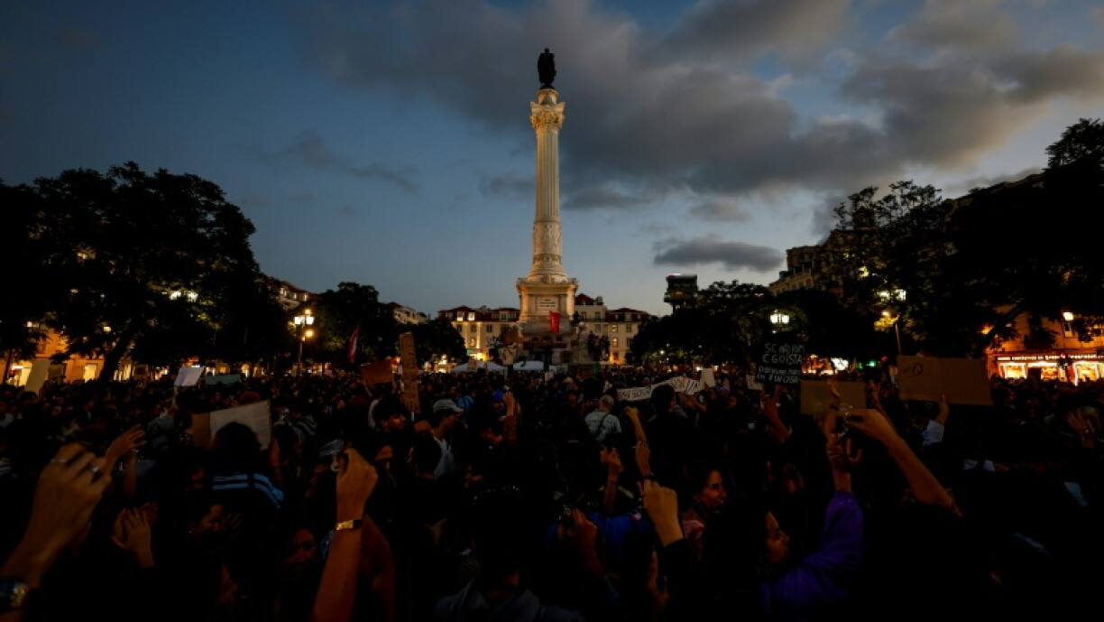Tents spring up in Lisbon as Portugal housing protests spread
