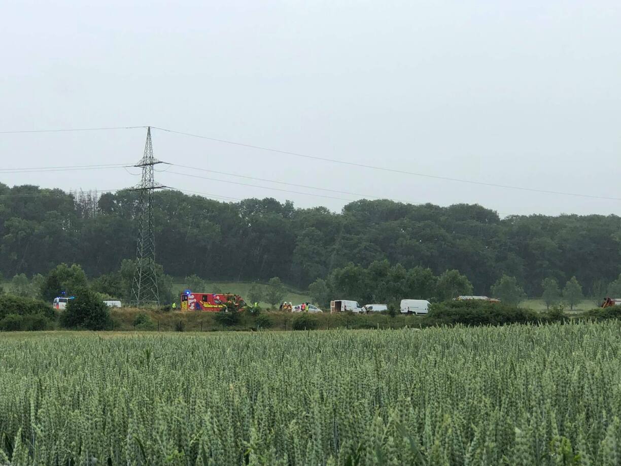 L'accident qui a eu lieu sur l'A13 photographié de loin