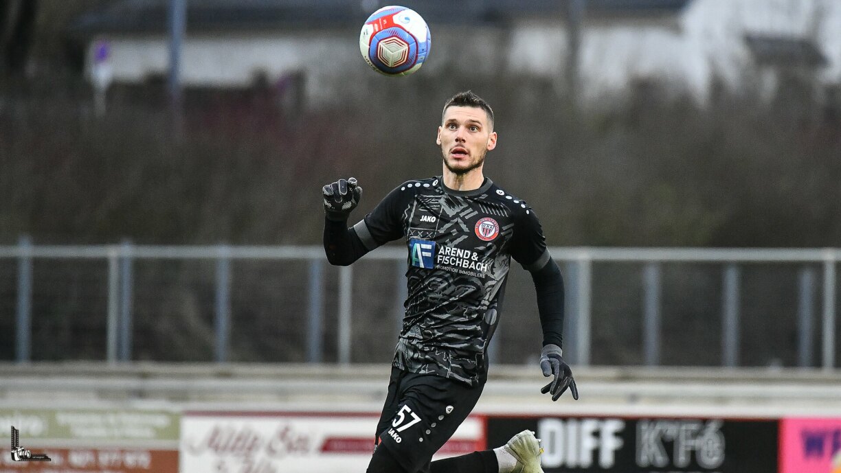 Gautier Bernardelli a laissé derrière lui quelques pépins physiques et se dit prêt à conduire son club de Strassen dans des eaux plus calmes.
