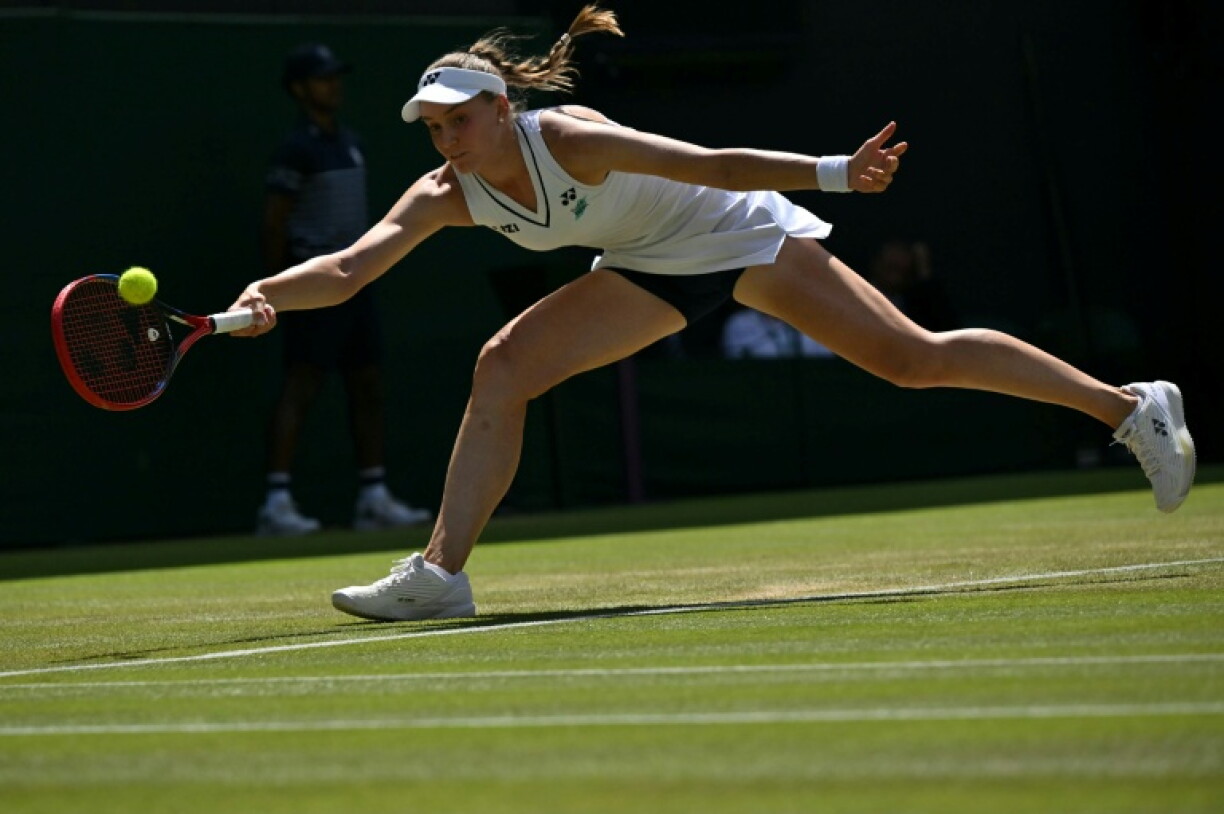 La Kazakhstanaise Elena Rybakina lors de sa défaite au troisième tour de Wimbledon contre la Belge Elise Mertens le 4 juillet 2026
