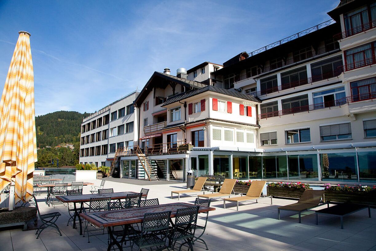 College Beau Soleil in Switzerland. The school as several notable alumni including several members of the Grand Ducal family, Princess Marie of Denmark and Charlotte Gainsbourg, daughter of Serge Gainsbourg and Jane Birkin.