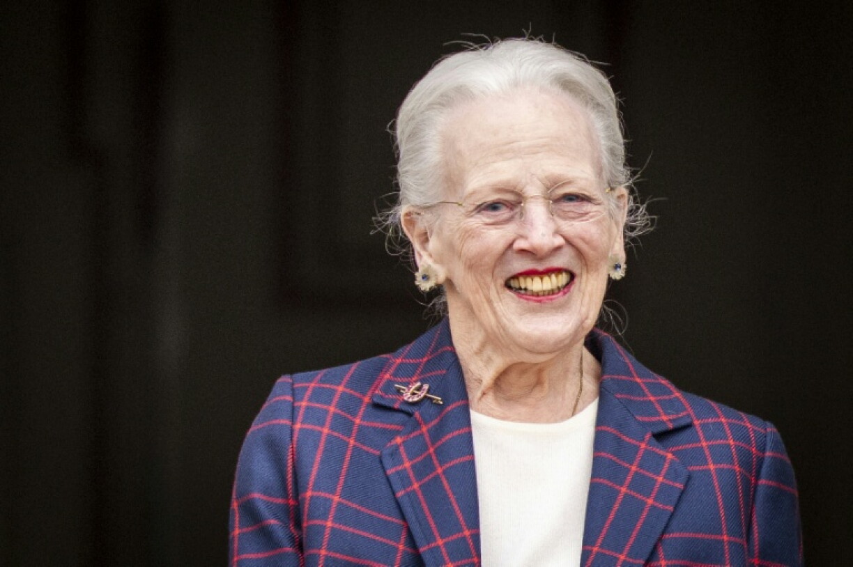 Die frühere dänische Königin Margrethe ist nach einem Schwächeanfall ins Krankenhaus eingeliefert worden. Sie sei am Sonntag ins Rigshospitalet gebracht worden, teilte das Königshaus in Kopenhagen mit.