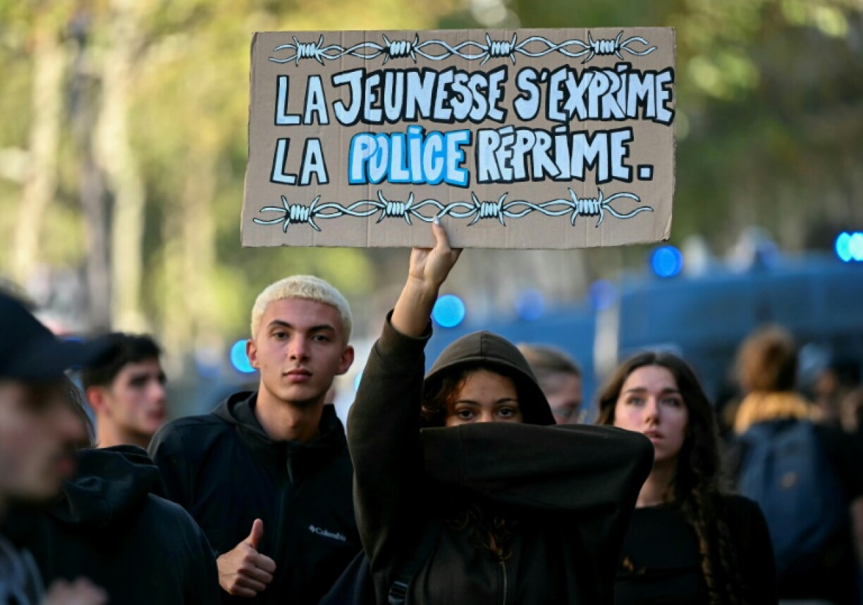Des étudiants manifestent à Paris, le 5 octobre 2026