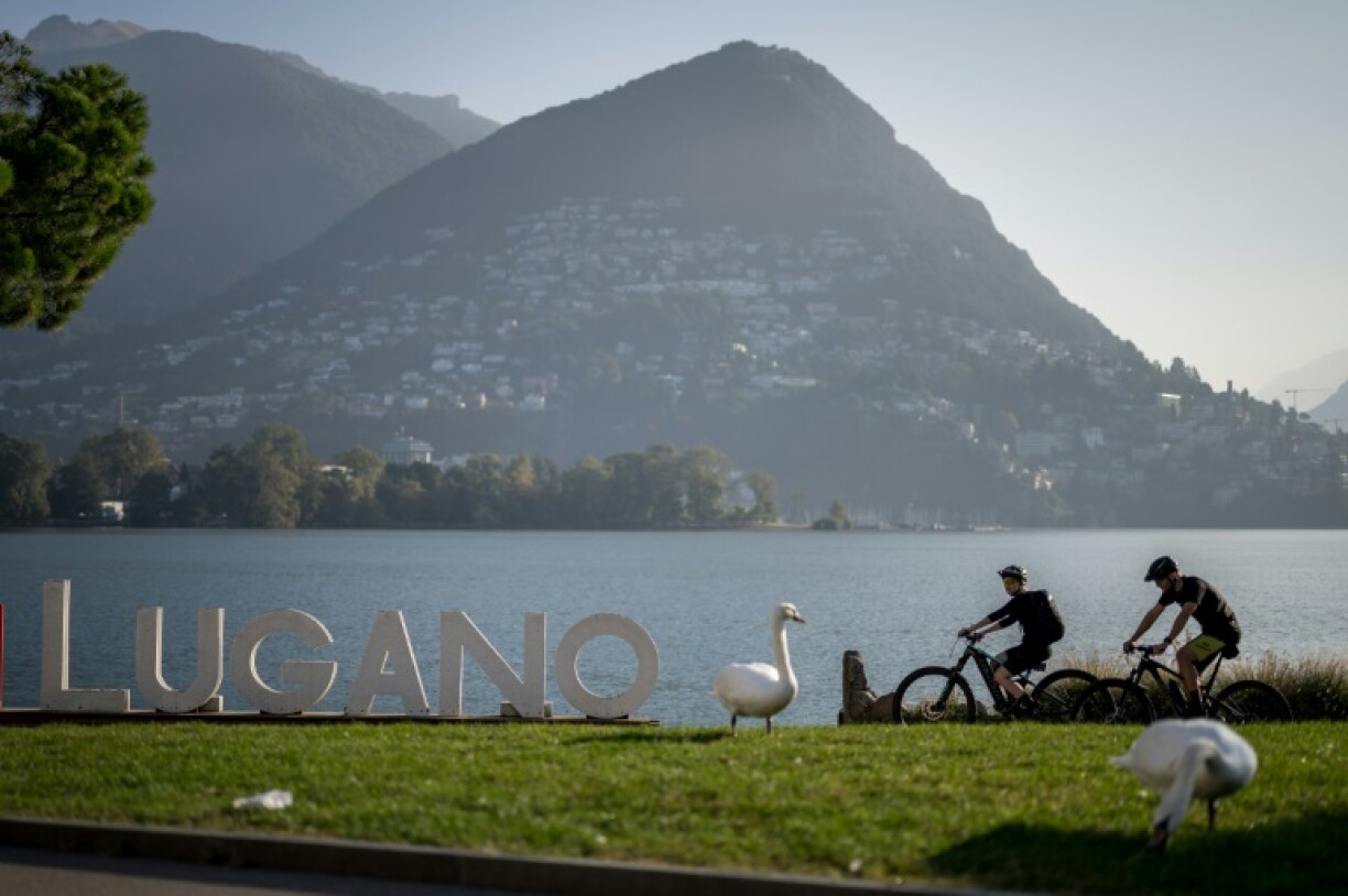 The Teatro Kursaal was on the shores of Lake Lugano