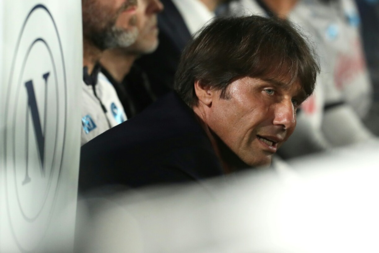 L'entraîneur de Naples Antonio Conte lors du match du Championnat d'Italie contre Bologne le 11 mai 2026 au stade Diego-Armando-Maradona