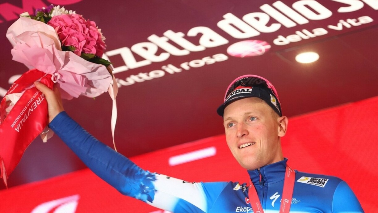 Den Tim Merlier gewënnt déi 3. Etapp vum Giro d'Italia.