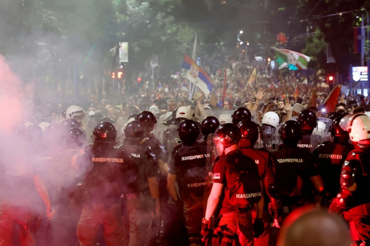 Serbian Riot Police clash with protestors in central Belgrade entrenched corruption. For over half a year, students have blockaded universities and organised large demonstrations around the country, demanding a transparent investigation into the tragedy with their focus shifting after little action from authorities to call for early parliamentary elections.