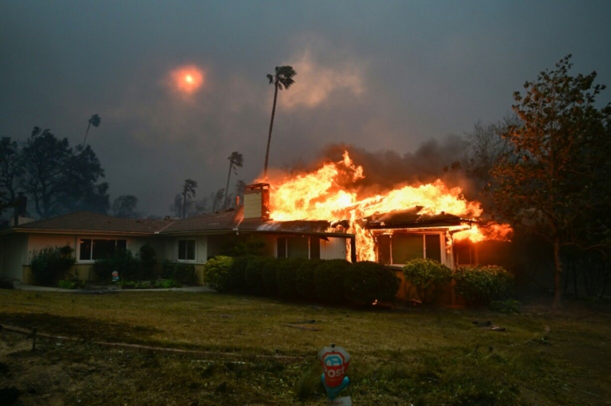 In Altadena, behind the mountains north of Los Angeles, firefighters have been overwhelmed by the scale of a blaze that has already destroyed hundreds of buildings, including homes