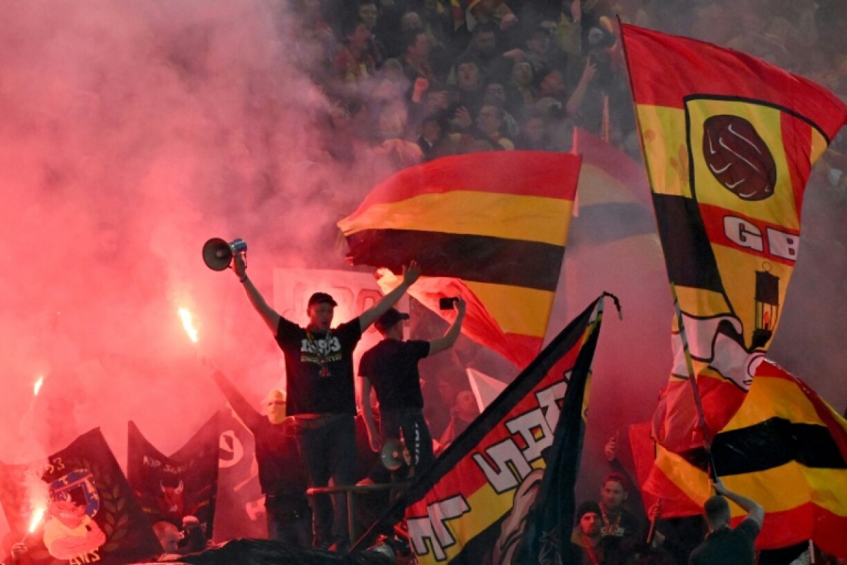 Les supporters de Lens au stade Bollaert, le 22 avril 2023 contre Monaco