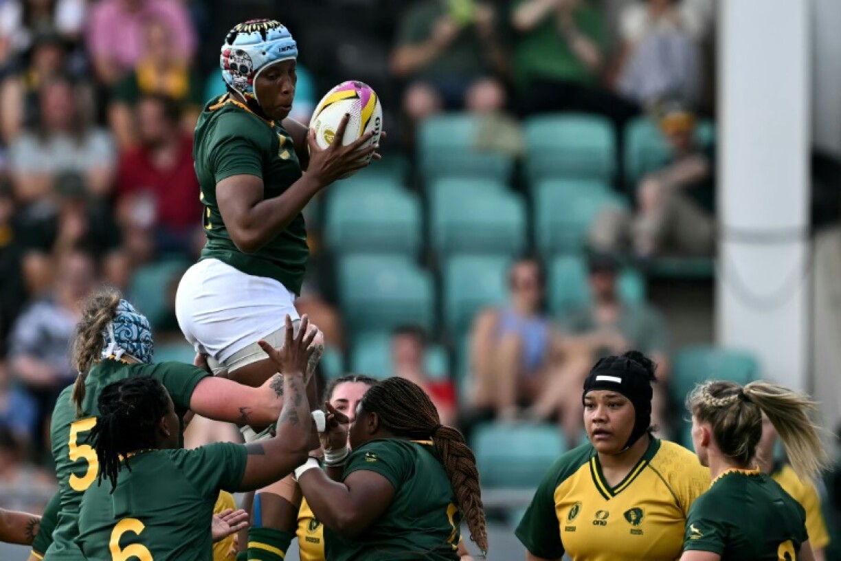 South Africa captain Nolusindiso Booi has been recalled for the team's Women's World Cup quarter-final against New Zealand
