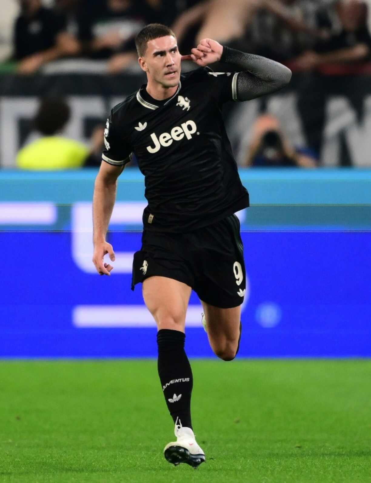 Dusan Vlahovic kept Juventus in the game against Borussia Dortmund