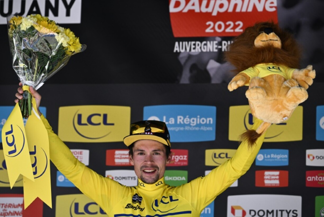 La joie du Slovène Primoz Roglic, nouveau leader du Critérium du Dauphiné, après avoir terminé 2e de la 7e et avant-dernière étape, disputée entre Saint-Chaffrey et Vaujany, le 11 juin 2022