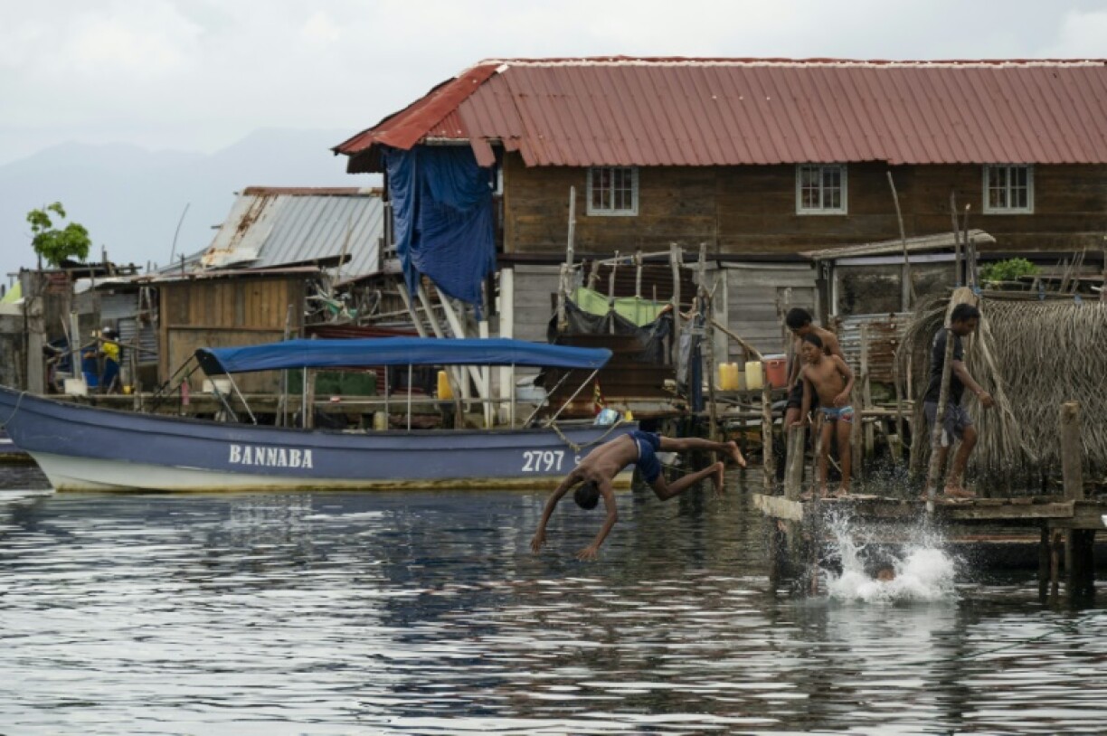 The evacuation of around 1,200 members of the Indigenous Guna community to a new life on the mainland was one of the first planned migrations in Latin America due to climate change