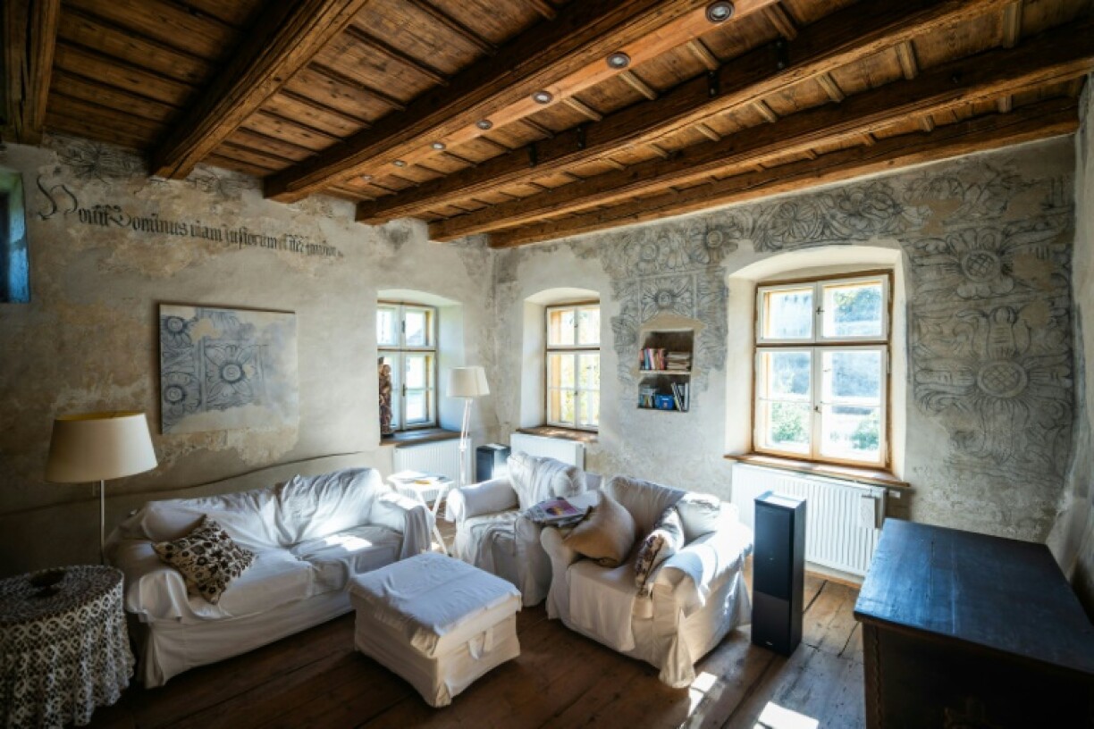 Since 2010, Carmen Schuster has gradually bought up and restored the historical heart of Cincsor