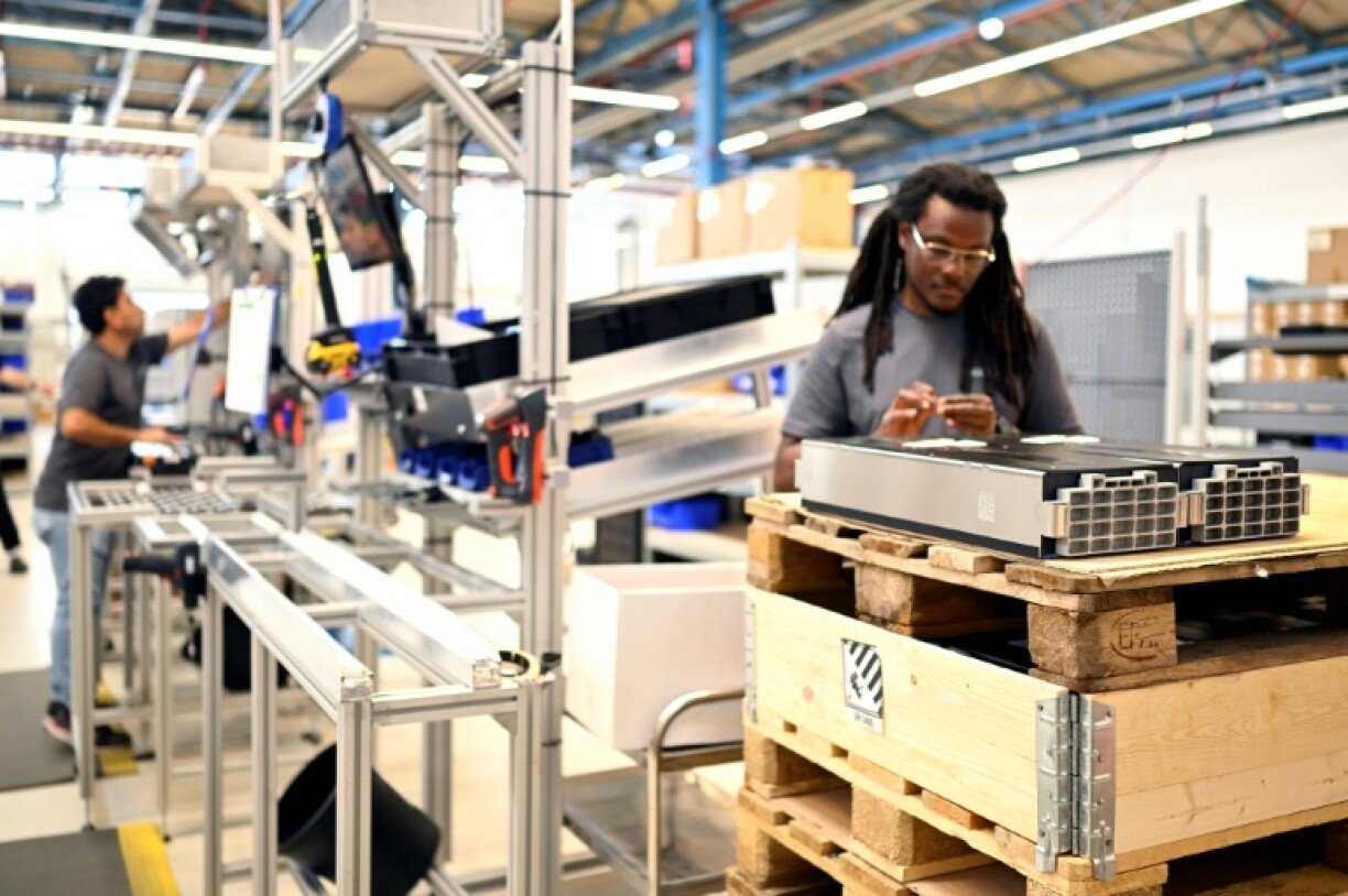 Voltfang is developing and manufacturing battery storage systems from reusable and surplus electric car batteries