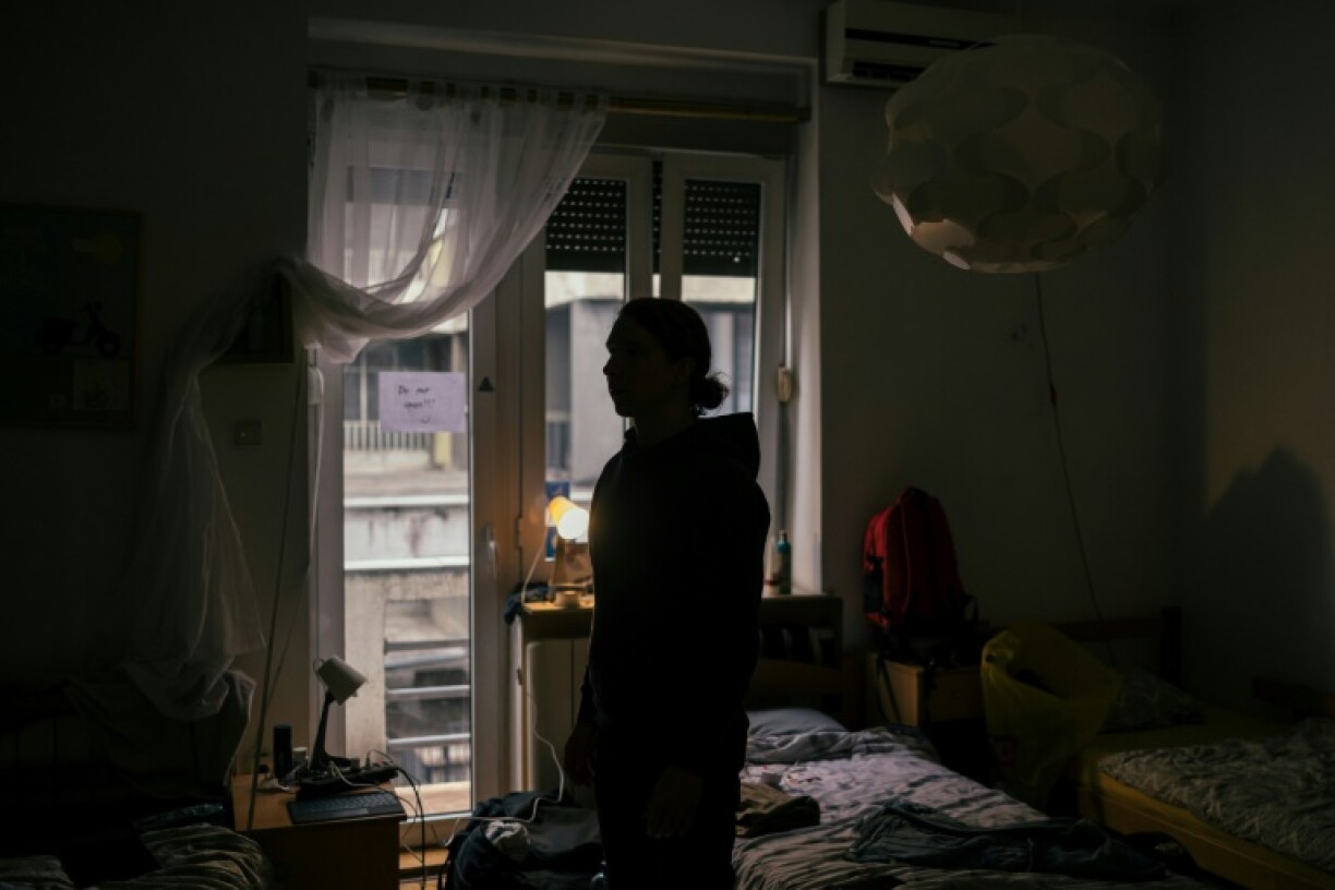 Kirill, un ingénieur russe, dans un hôtel à Belgrade, le 17 mars 2022 en Serbie