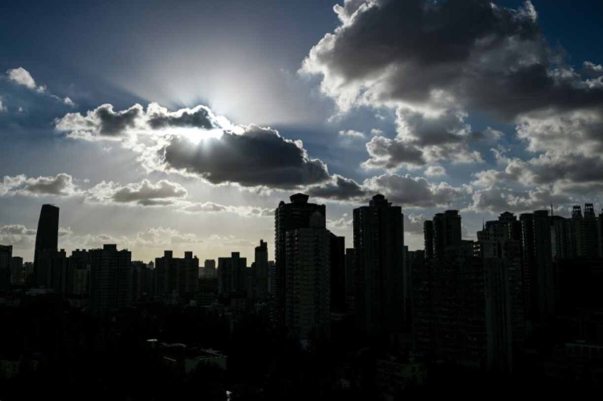 China reported its warmest autumn on record this year, with the national average temperature 1.5C degrees higher than usual