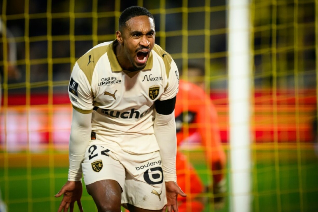 Wesley Saïd célèbre son but qui a redonné l'avantage à Lens, le 6 décembre 2025 à Nantes