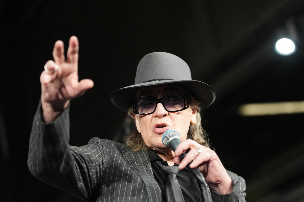 Den Udo Lindenberg am Abrëll 2026 bei der Ouverture vum Udoversum zu Hamburg.